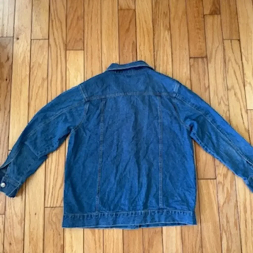 Women's Vintage Tudor Court Floral Embroidered Jean Jacket Grandma Core Medium